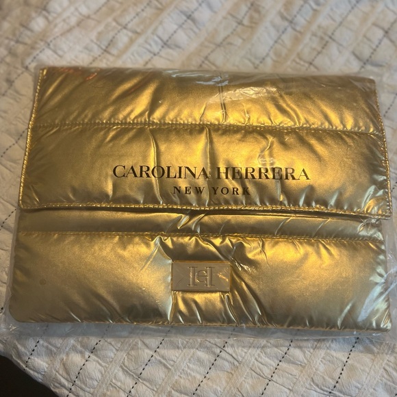 Carolina Herrera Gold Fantasy Clutch - Picture 2 of 4